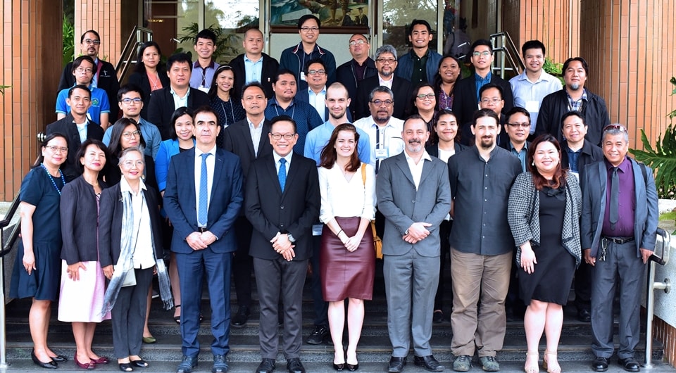 Training workshop participants and resource persons from IRD with Mr. Jean-Jacques Forte, Cultural and Cooperation Counsellor, Embassy of France in the Philippines (first row, 4th from left) and Mr. Joselito G. Florendo, SEARCA Deputy Director for Administration (first row, 5th from left).